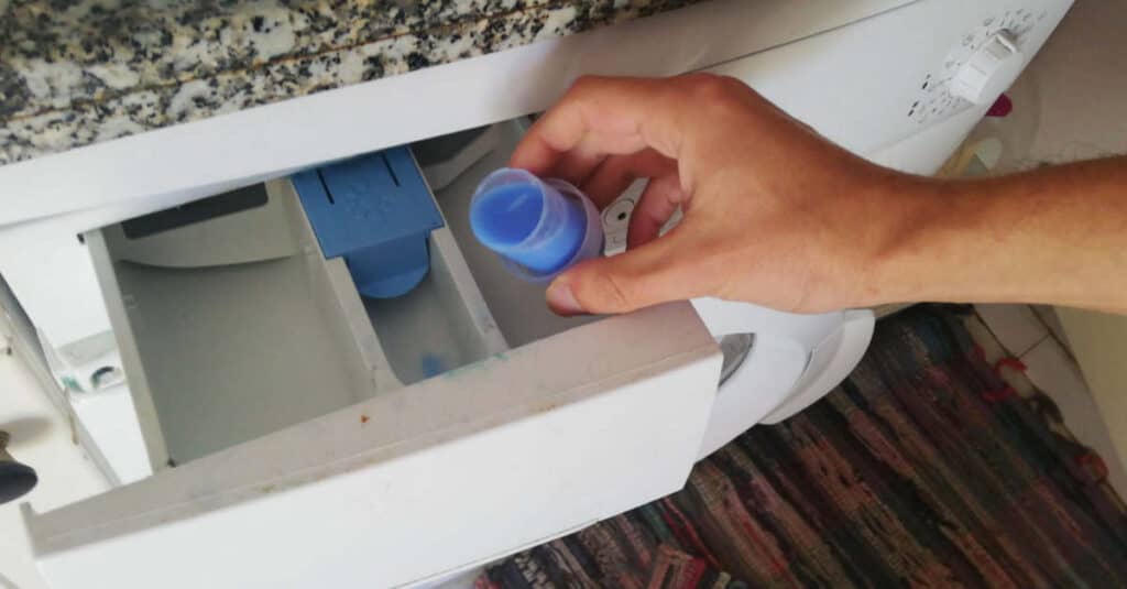 Dove Mettere Il Detersivo L ammorbidente E La Candeggina In Lavatrice