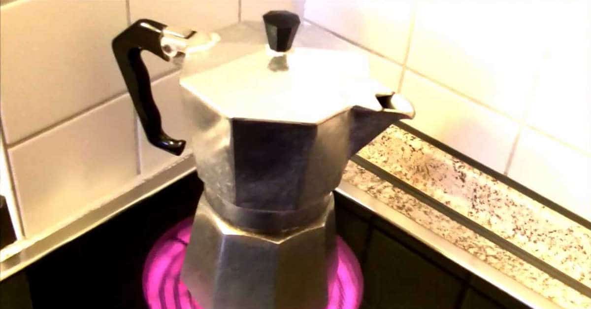 Sicuri che con la moka si puo’ fare solo il caffè? Guardate un po’ qui