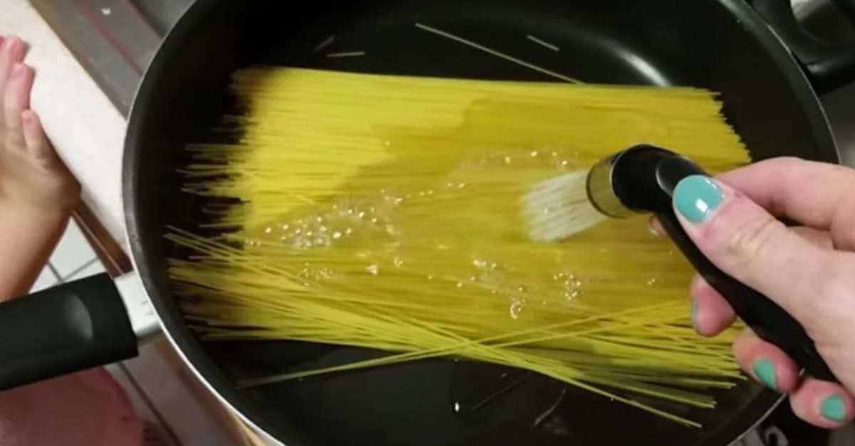 Il trucco per cuocere velocemente la pasta, quando lo proverai non ci crederai!