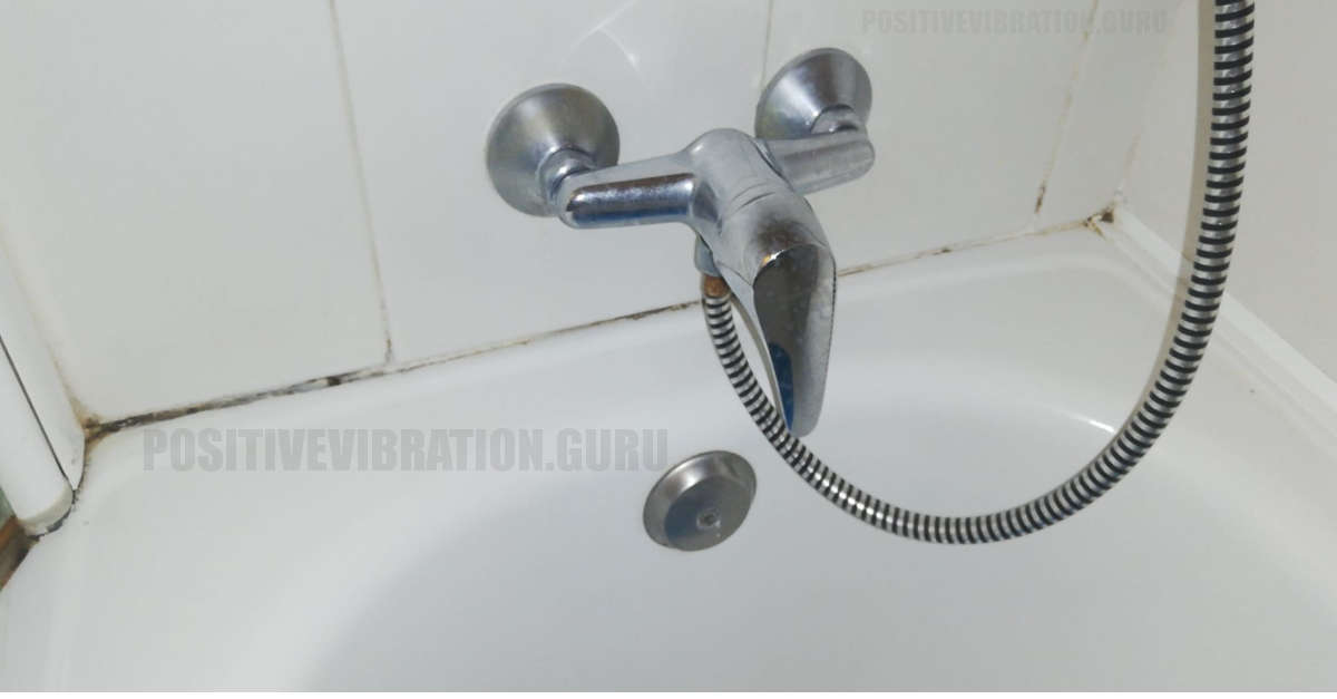 Suggerimenti per prevenire e rimuovere la muffa dal bagno
