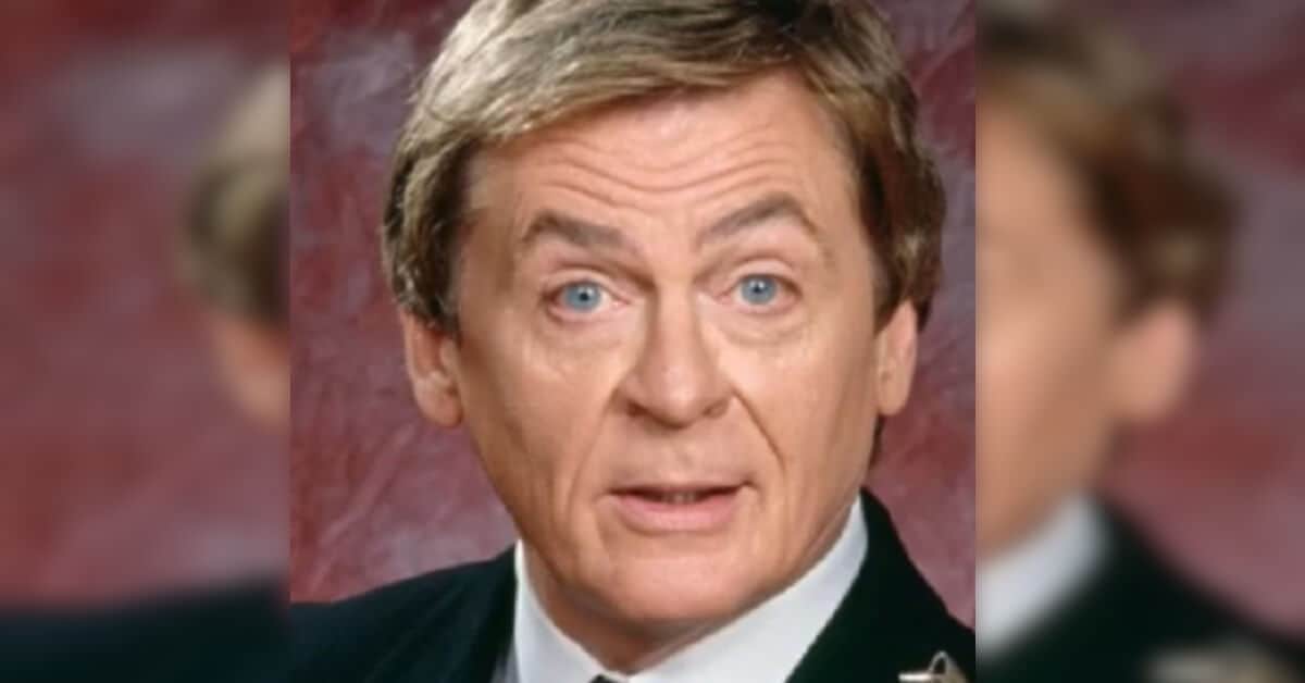 Ricordate Niles il simpatico maggiordomo de “La Tata”? Dopo 30 anni dalla serie è un po’ invecchiato ha già 74 anni.