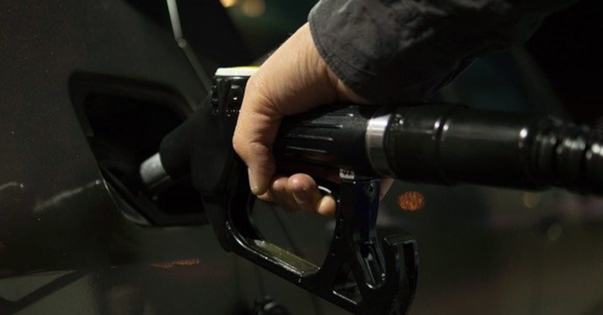 8 consigli indispensabili per risparmiare sulla benzina