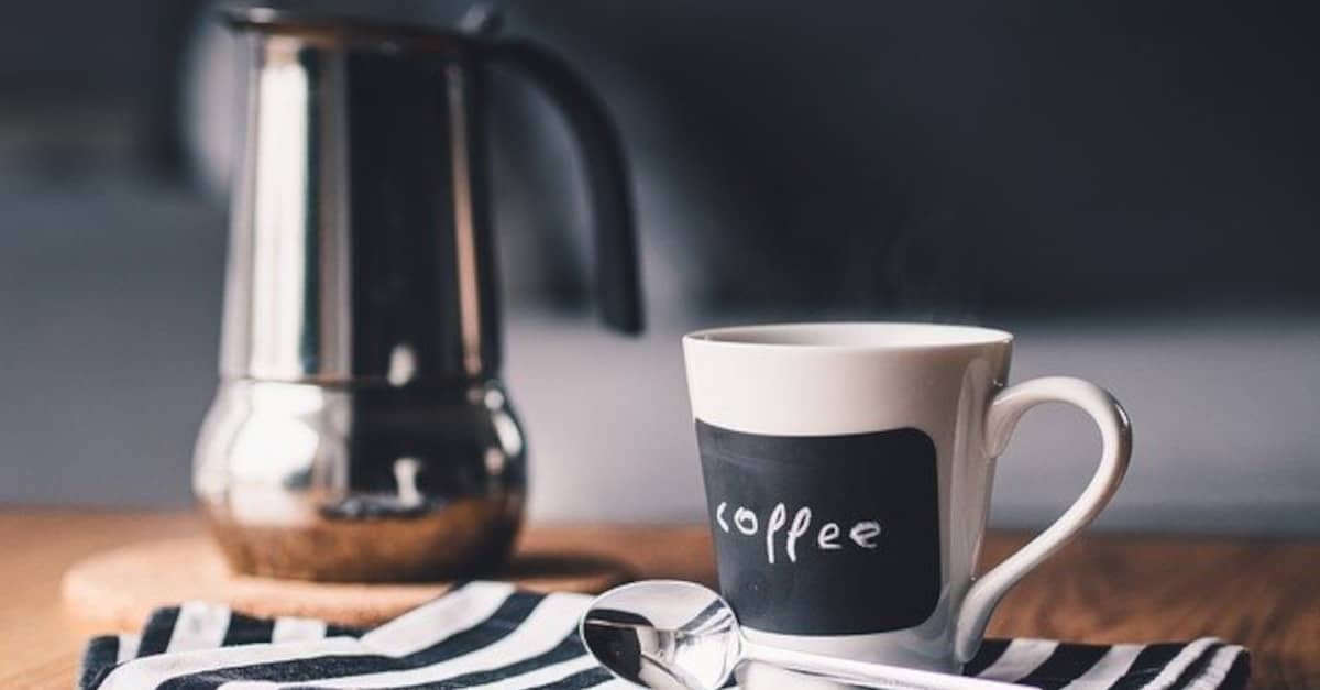 Perché il caffè fa andare di più in bagno?