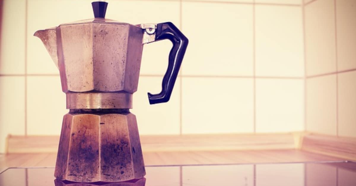 Volete sapere se pulite la vostra caffettiera nel modo corretto? Ecco gli errori  più comuni