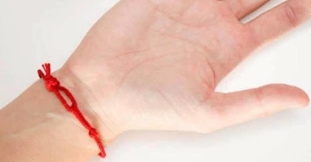 Cosa significa indossare un braccialetto a 7 nodi sul braccio sinistro? Scopriamolo insieme.
