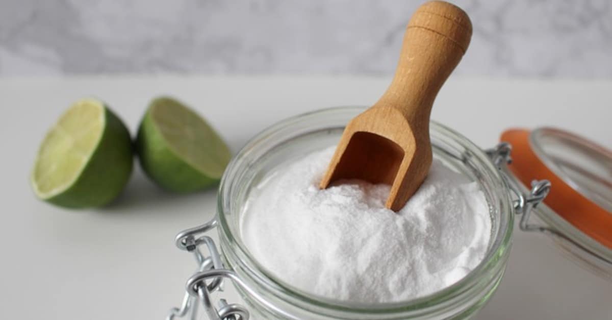 Quasi miracoloso: usa il bicarbonato di sodio per rimuovere per sempre il grasso dalla tua cucina