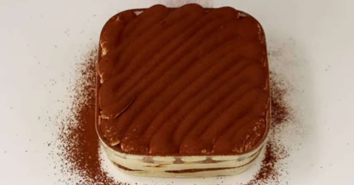 Savoiardi, mascarpone, caffè e qualche segreto! La ricetta su come fare un tiramisù perfetto