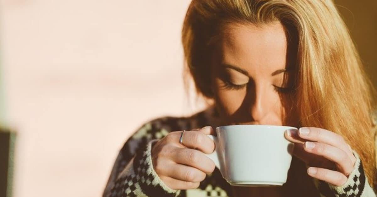 I 4 segni zodiacali che amano di più il caffè