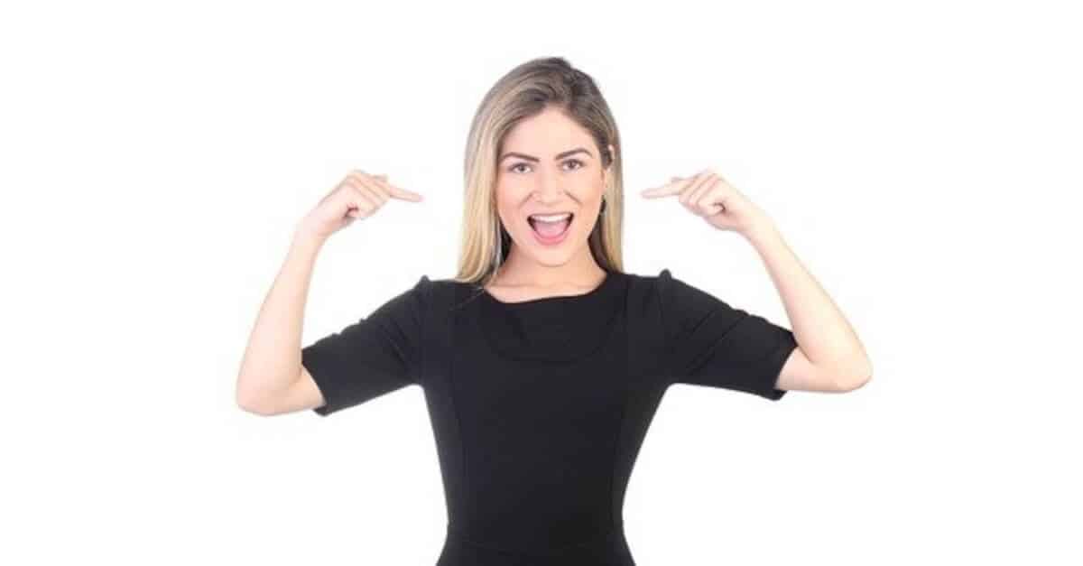 Le donne di questi 3 segni zodiacali amano essere al centro dell’attenzione