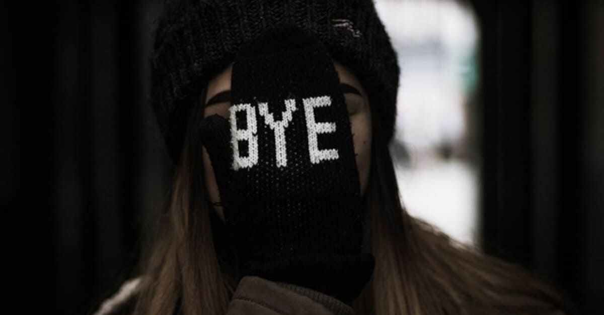 4 segni dello zodiaco che odiano gli addii