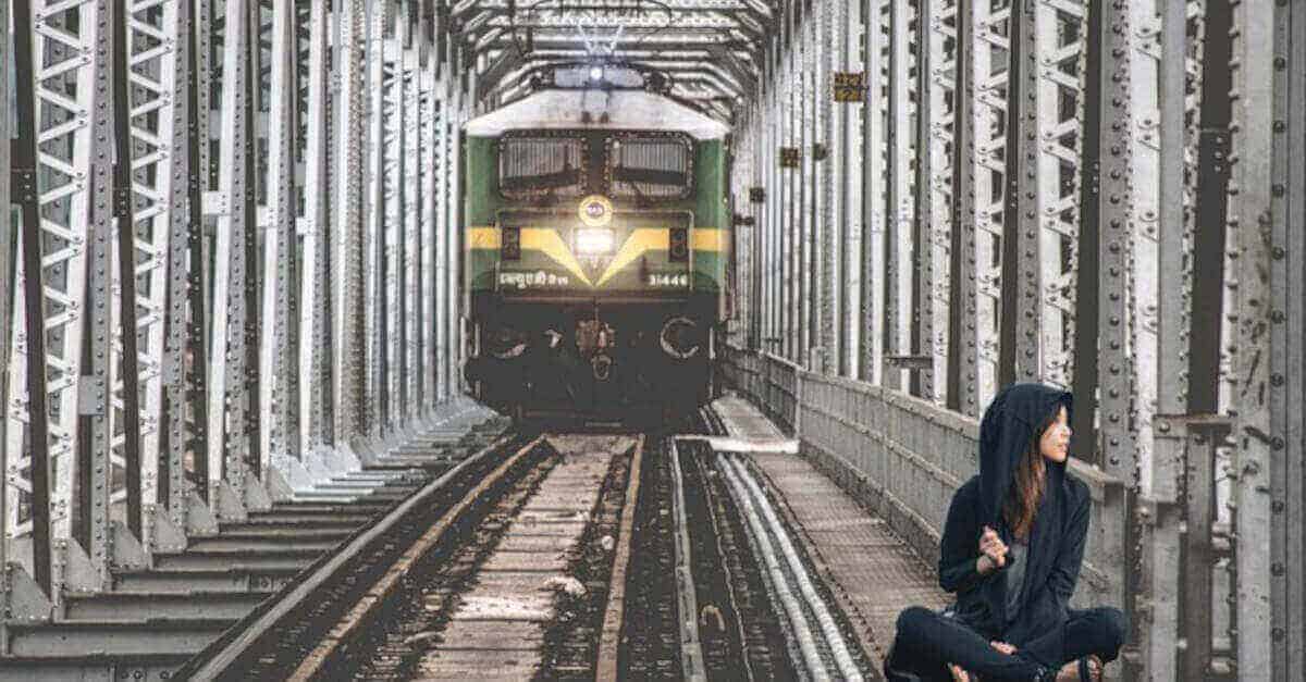 Vivono nel loro mondo! I 3 segni zodiacali che si distinguono per essere molto distratti