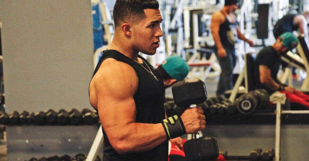 Gli uomini di questi segni zodiacali son i più fissati con la palestra