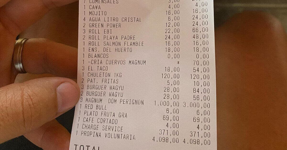 Un uomo d’affari catalano lascia 4.000 euro di mancia in un ristorante di Marbella “per avere un dettaglio” con lo staff