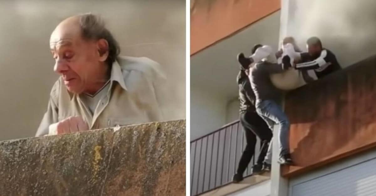 I giovani “hanno scalato” un edificio in fiamme per salvare un anziano: “Non c’era tempo per avere paura”