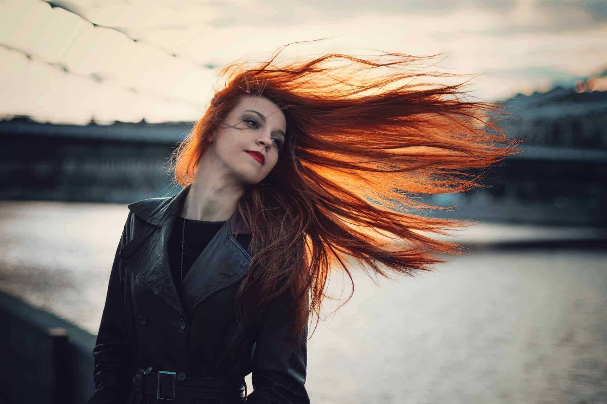 Le persone che preferiscono stare da sole hanno queste 4 peculiarità nella loro personalità