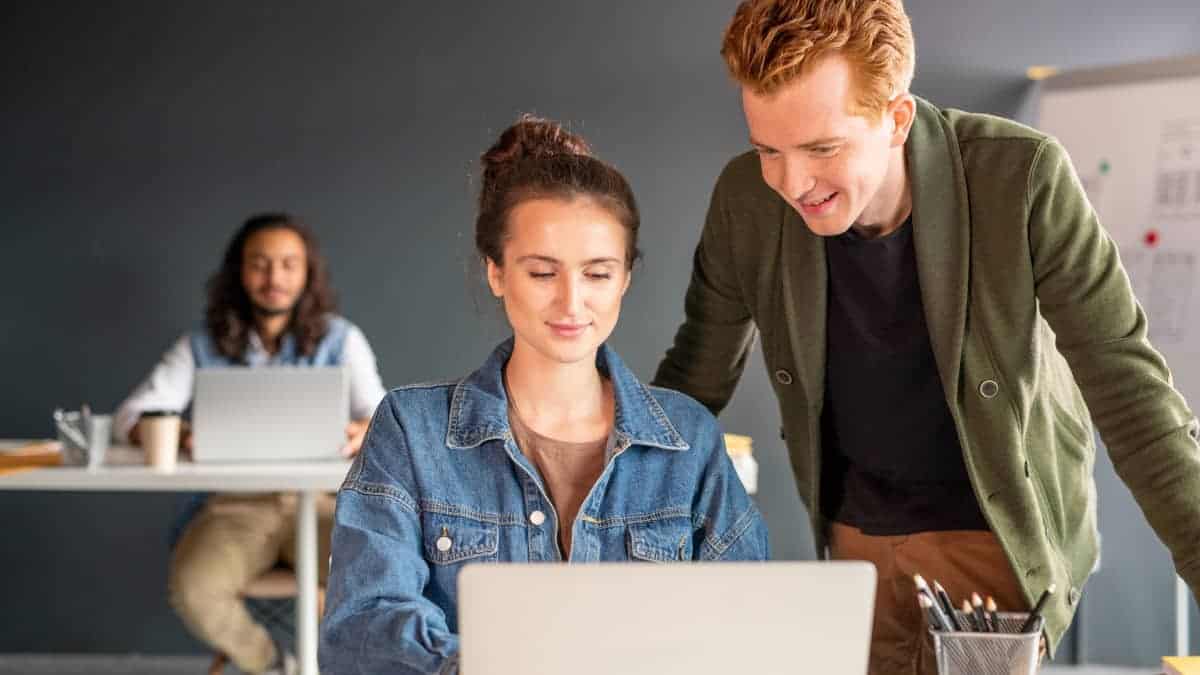 I colleghi più affabili, scopriamo i loro segni zodiacali