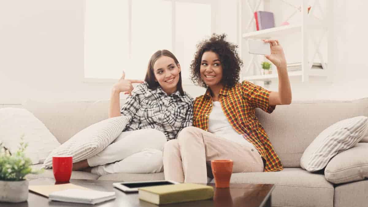 Le donne di questi segni zodiacali riescono a legare di più con le amiche, sei tra loro?