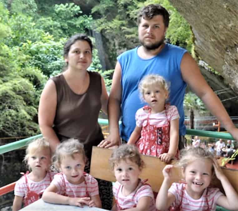 come sono adesso le 5 gemelle nate 13 anni fa