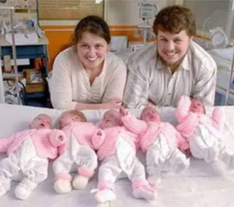come sono adesso le 5 gemelle nate 13 anni fa