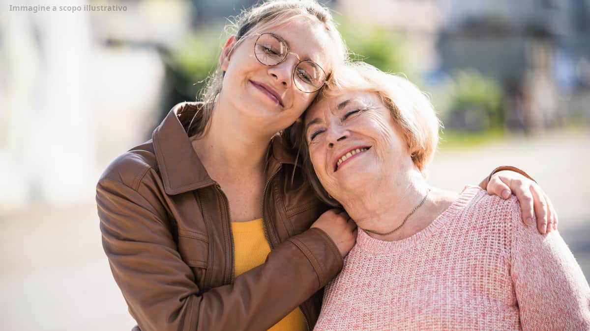 La storia di una giovane donna incinta cacciata dai genitori e accolta dalla suocera