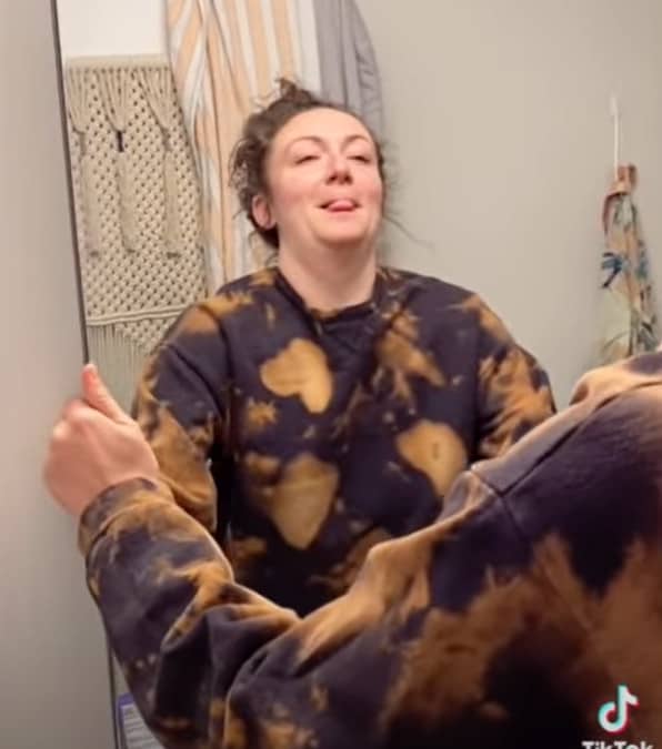 Samantha trova stanza nascosta dietro lo specchio del bagno