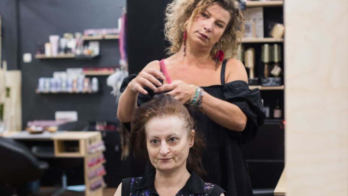 Tatyana e la sua trasformazione in un salone di bellezza