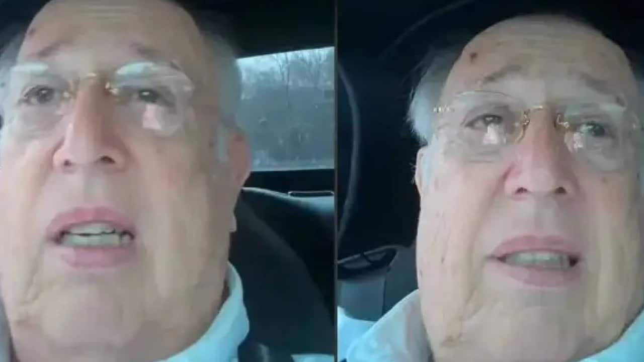 L’uomo scopre che non è il padre dei suoi figli dopo 51 anni di matrimonio, la sua reazione sorprende ancora di più (Video)